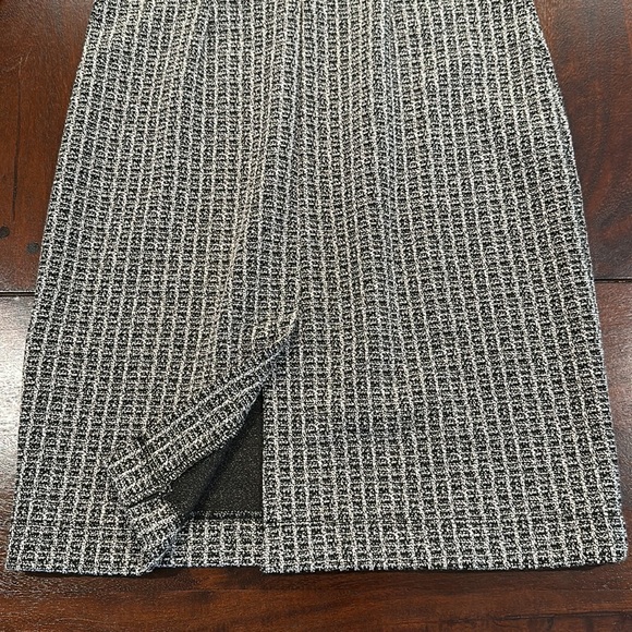 BANANA REPUBLIC tweed pencil dress with puff sleeves - Picture 5 of 7